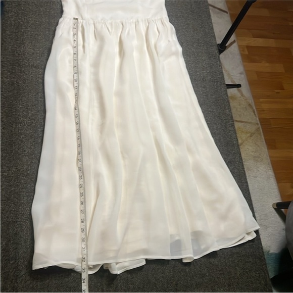 🕊️ REFORMATION Violet Dress. Off the Shoulder. Size US 12. Ivory. Good Condition - Picture 11 of 16